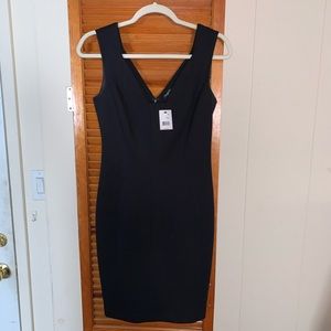 Black sleeveless dress